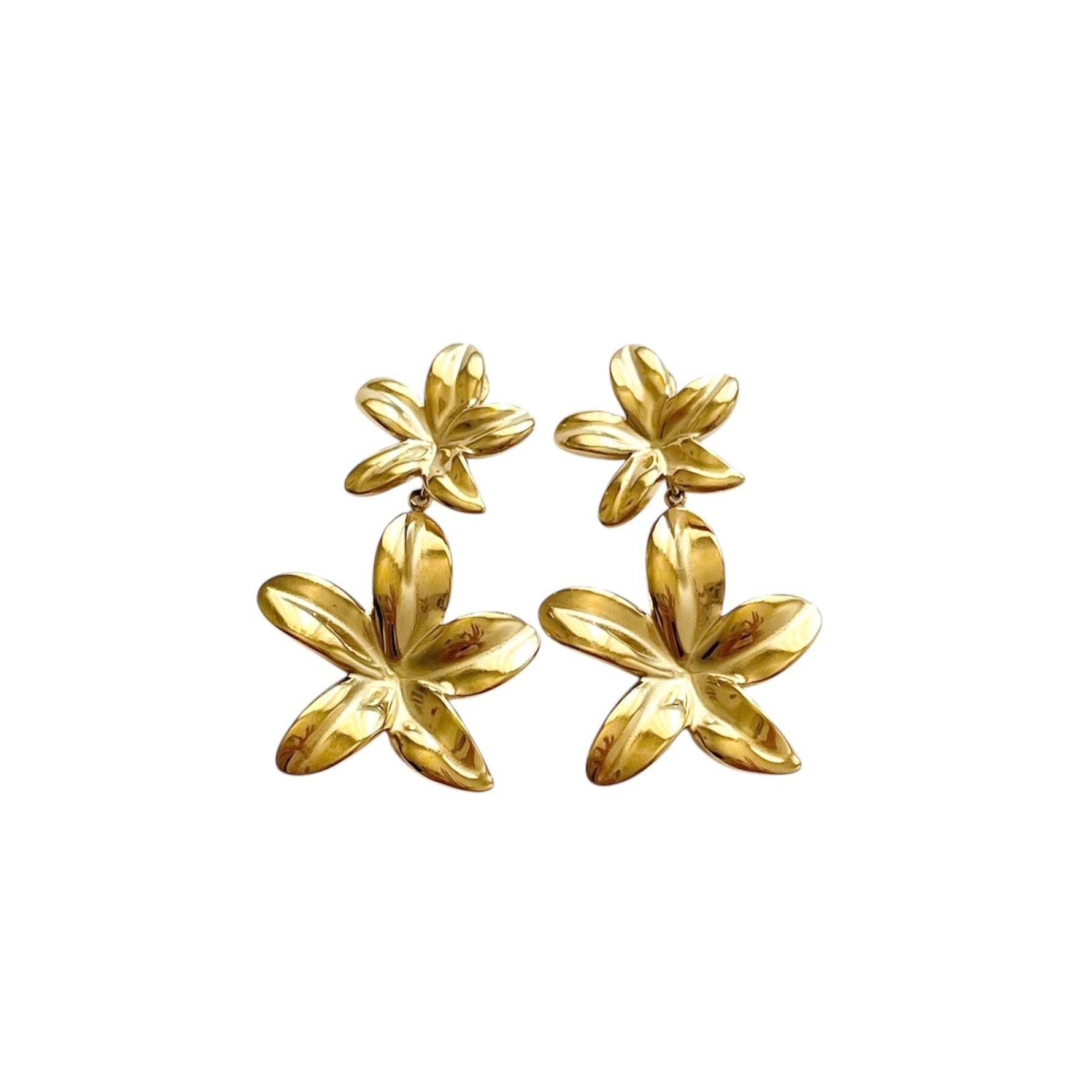 Boucles d’oreilles dorées en acier inoxydable pour femme, design floral stylisé, élégantes et hypoallergéniques