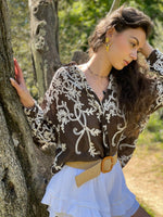 Chemise broderie marron et blanc tendance pour femme 