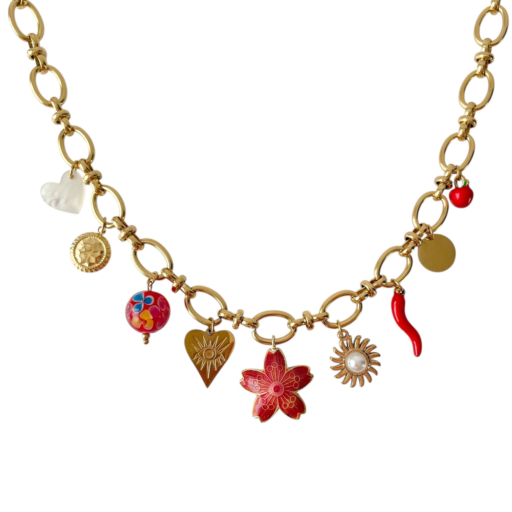 Collier avec breloques piment colorées au style solaire et estival. bijou fantaisie chic 