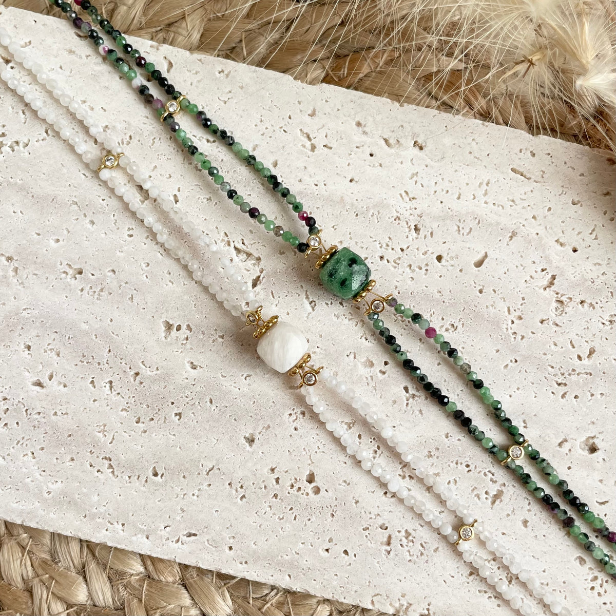 Collier ras de cou choker en pierre naturelle double rang pour femme 