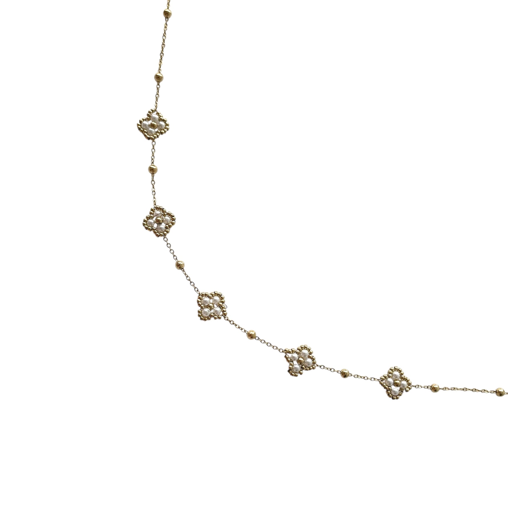 Collier trèfle et perles blanches et doré en acier inoxydable pour femme 