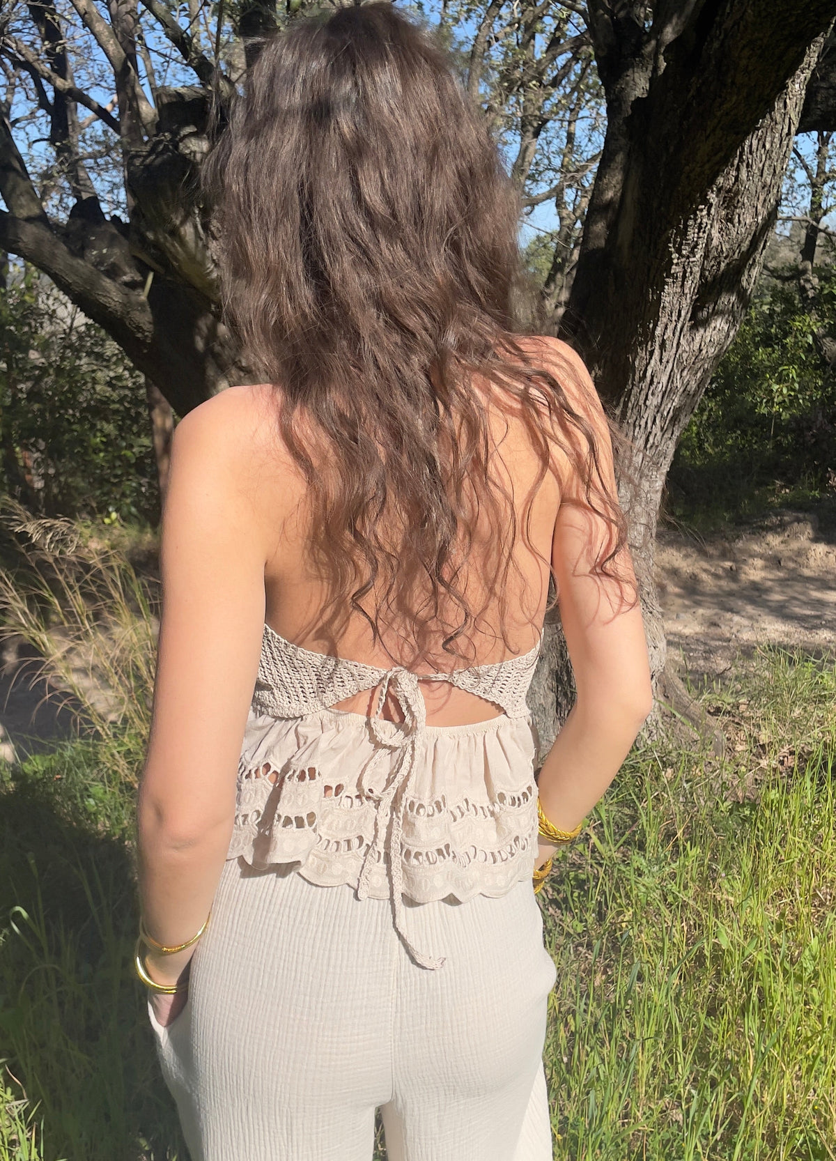 Haut en crochet dos nu style bohème chic tendance pour femme 