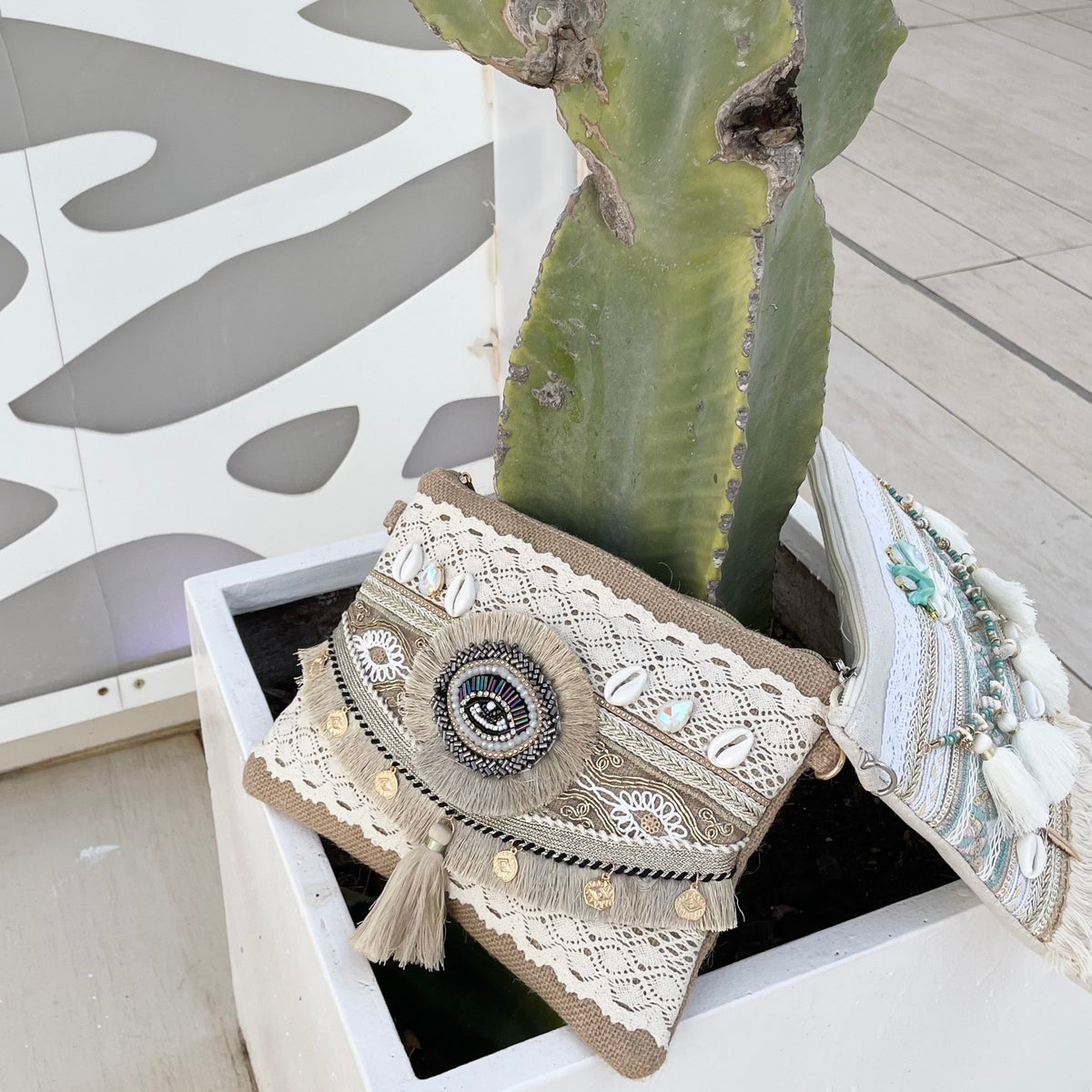 Pochette œil femme pour l’été 